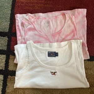 (2) (L) Sleeveless Shirts